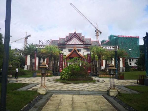 西双版纳最新楼盘价格,西双版纳最新楼盘价格，巷弄深处的惊喜发现