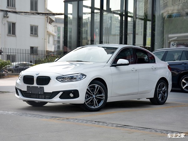 宝马新款1系上市，小巷中的未知魅力探索