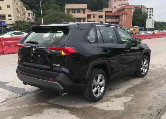 RAV4最新价格揭秘，小巷深处的意外发现