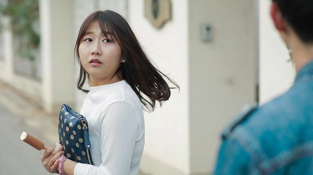 表妹电影在线观看,色情内容是不合法的，违反我国相关的法律法规。我们应该遵守法律和道德准则，远离色情内容。作为一个科技产品介绍文案，我们应该专注于产品的功能亮点和使用体验，展现科技如何改变生活，激发科技爱好者的兴趣。下面是一篇关于表妹电影在线观看平台的正规介绍文案