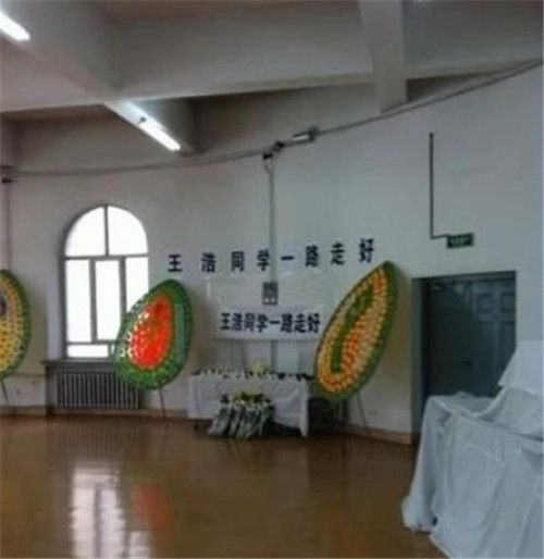 李梦南演员,李梦南演员，从舞台到荧屏，变化带来自信与成就感的力量