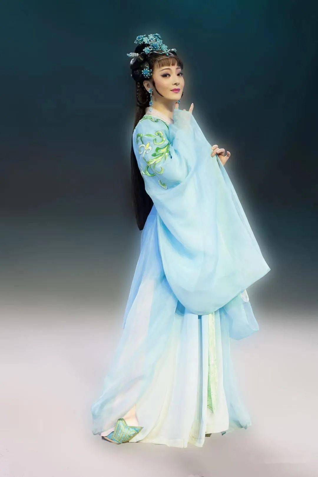 越剧演员陈湜孕期管理与身心调整全攻略，孕期生活揭秘与分享