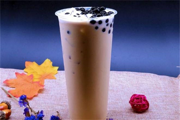 科技重塑饮品新纪元，上市奶茶品牌的发展之路