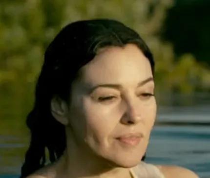 地球电影，宇宙史诗的时空之旅，不容错过！