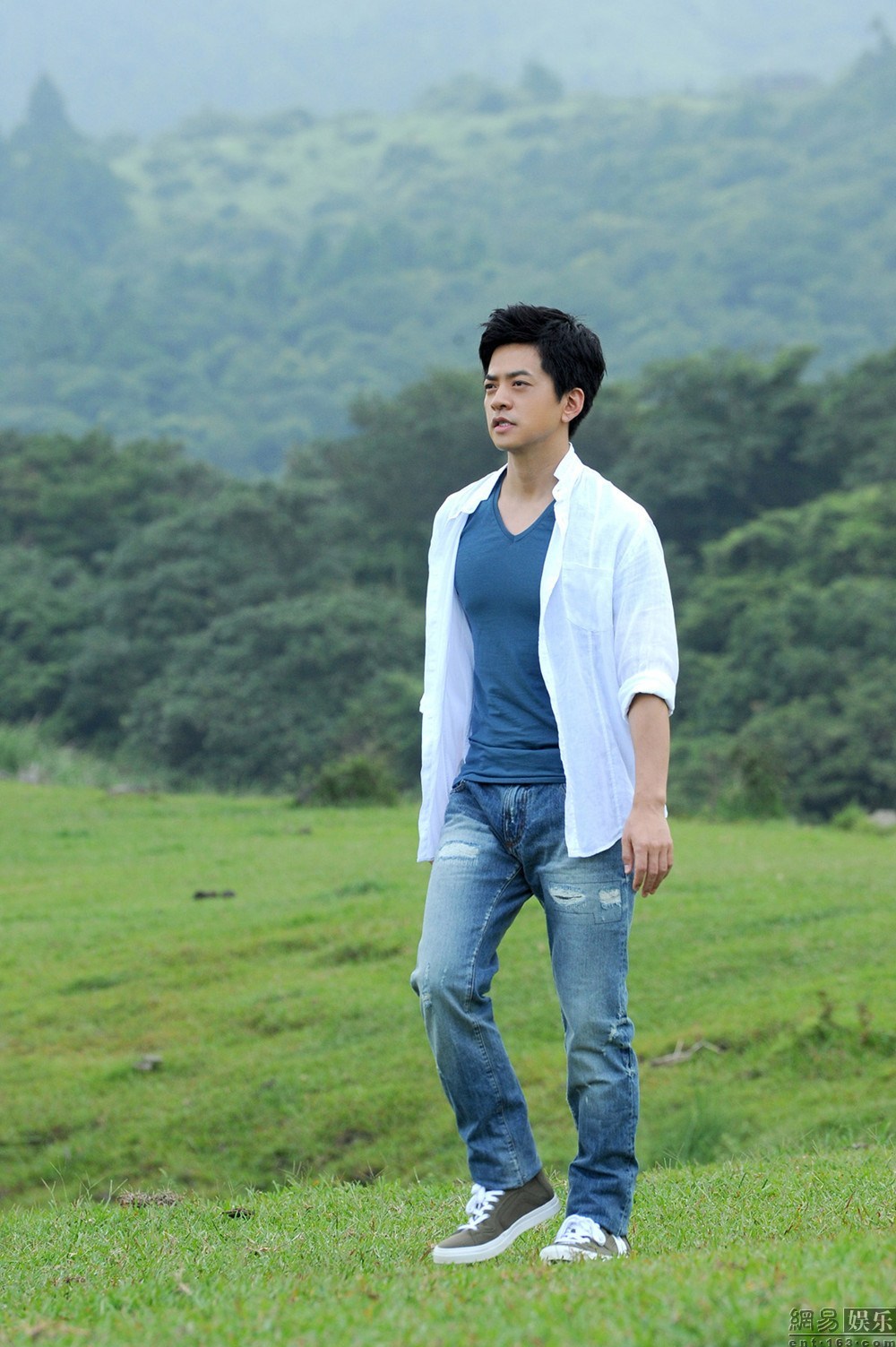 超越视界，遇见新时代演员李健——科技与艺术的完美融合