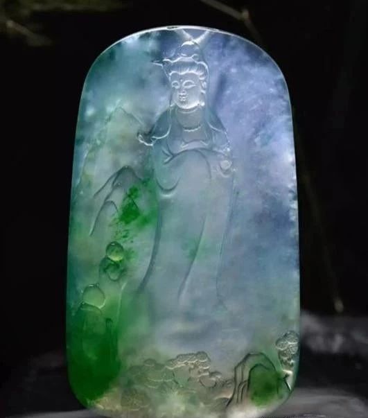 翡翠玉牌价格探析，市场走势与多元观点解析