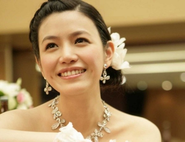 科技重塑生活，女明星被日智能助手——前所未有的智能魅力体验