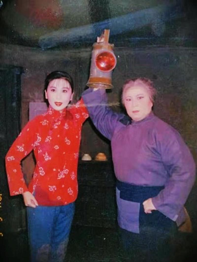 奶奶电影,奶奶电影——科技重塑观影体验,引领未来生活潮流