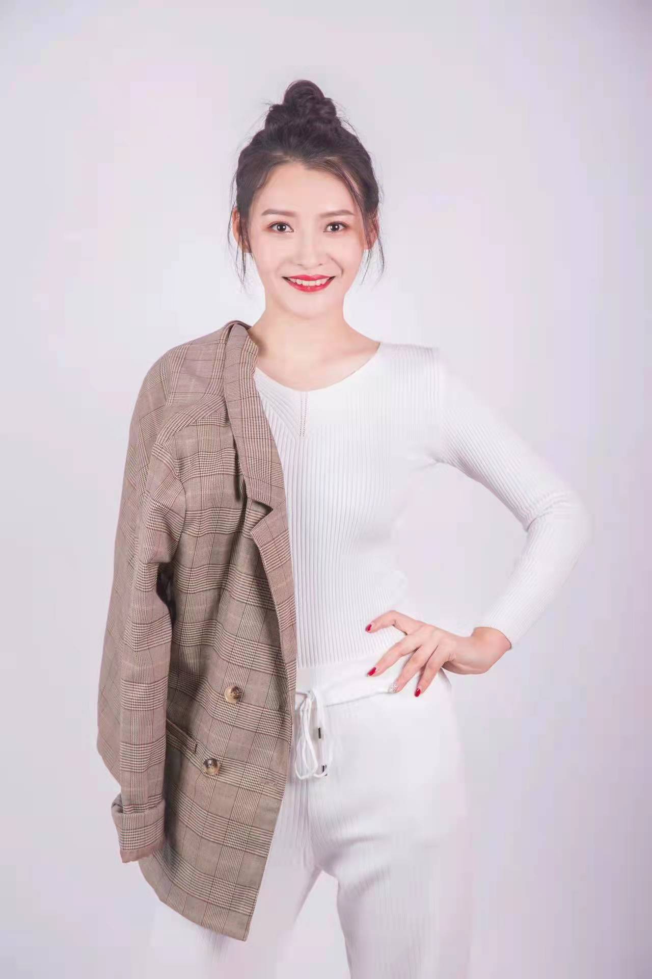 王梓演员,自然之旅的心灵探寻,寻找内心的宁静