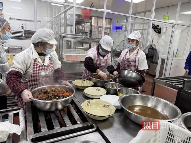 视觉盛宴与烹饪艺术的碰撞，厨师比赛菜品图片大全展示